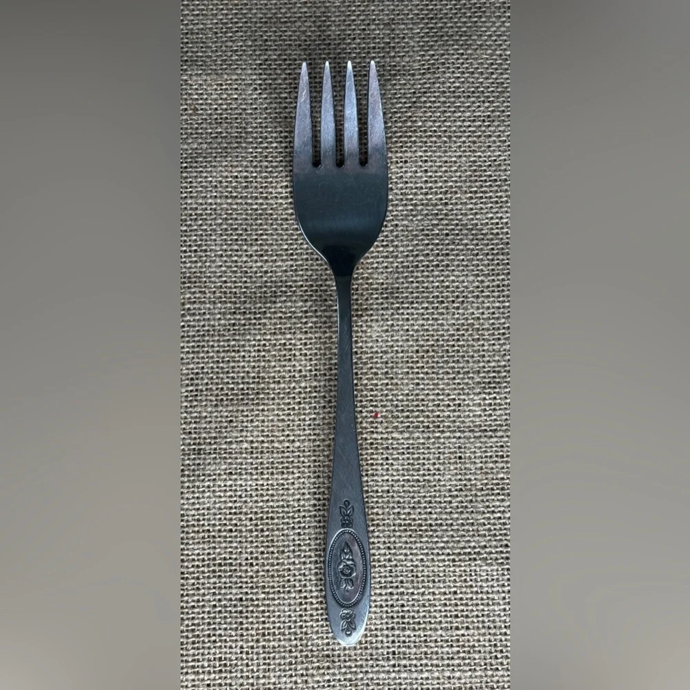 Vintage Oneida Deluxe Polonaise Rose Serving Fork Flatware Cottage Grandma Core